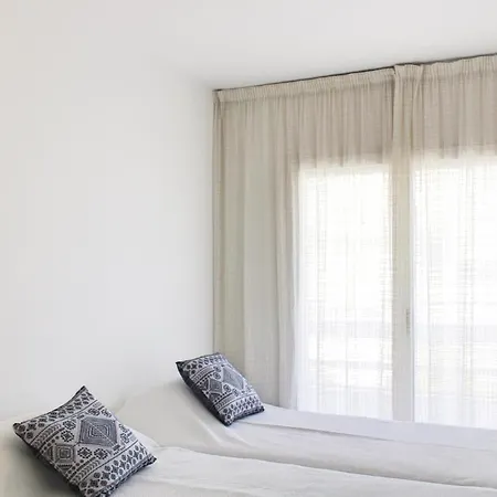 3 Bedroom Beautiful In Apartment Tossa de Mar